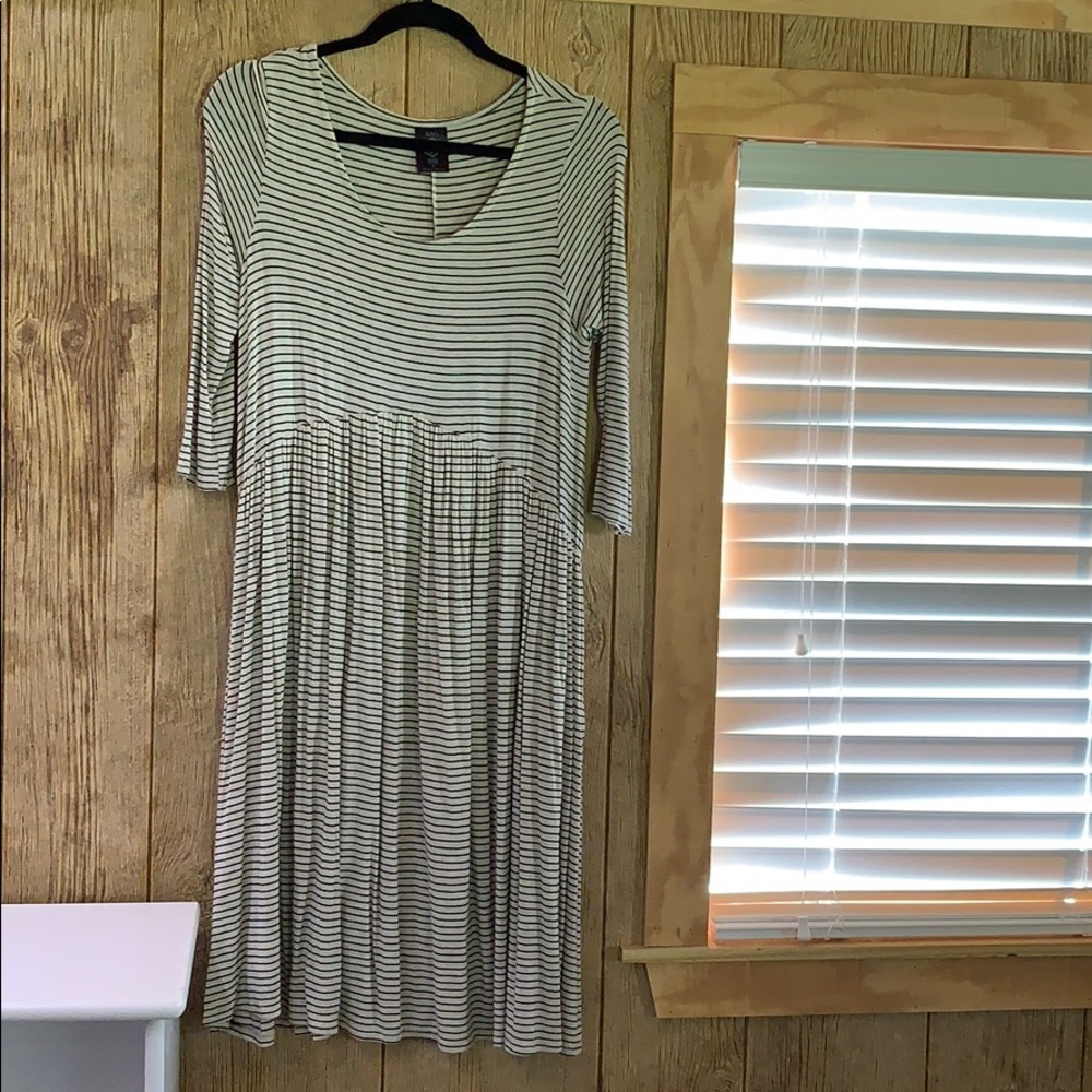 Agnes & Dora Oakley swing dress 👗!!